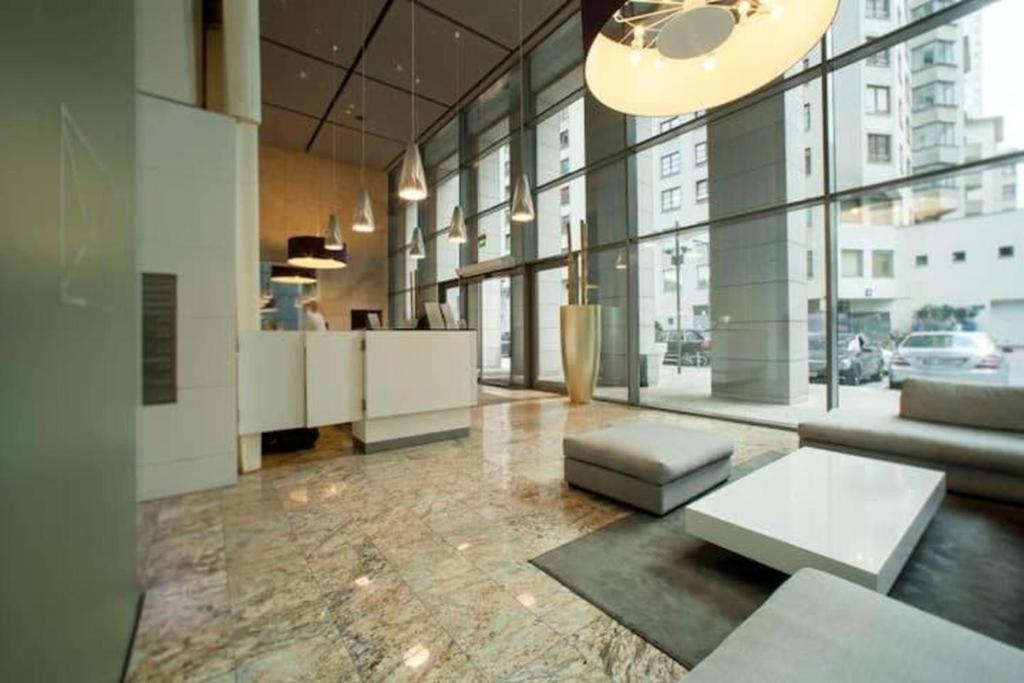 Platinum Tower - City Center - Golden Apartments Varsóvia Exterior foto